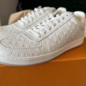 Louis Vuitton Men's US Size 11 Rivoli White Sneaker Brand New